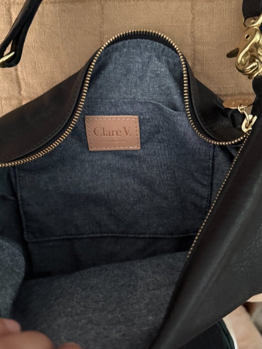 Clare V Black Moyen Messenger - Picture 3 of 7